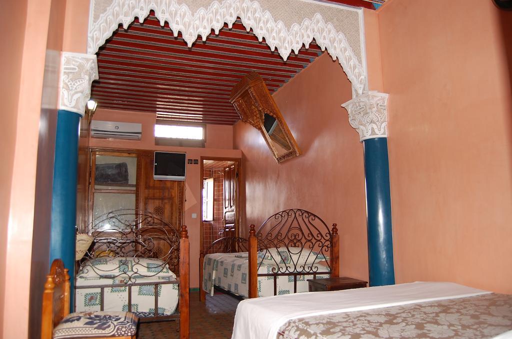 Hotel Jardin Public Фес Номер фото